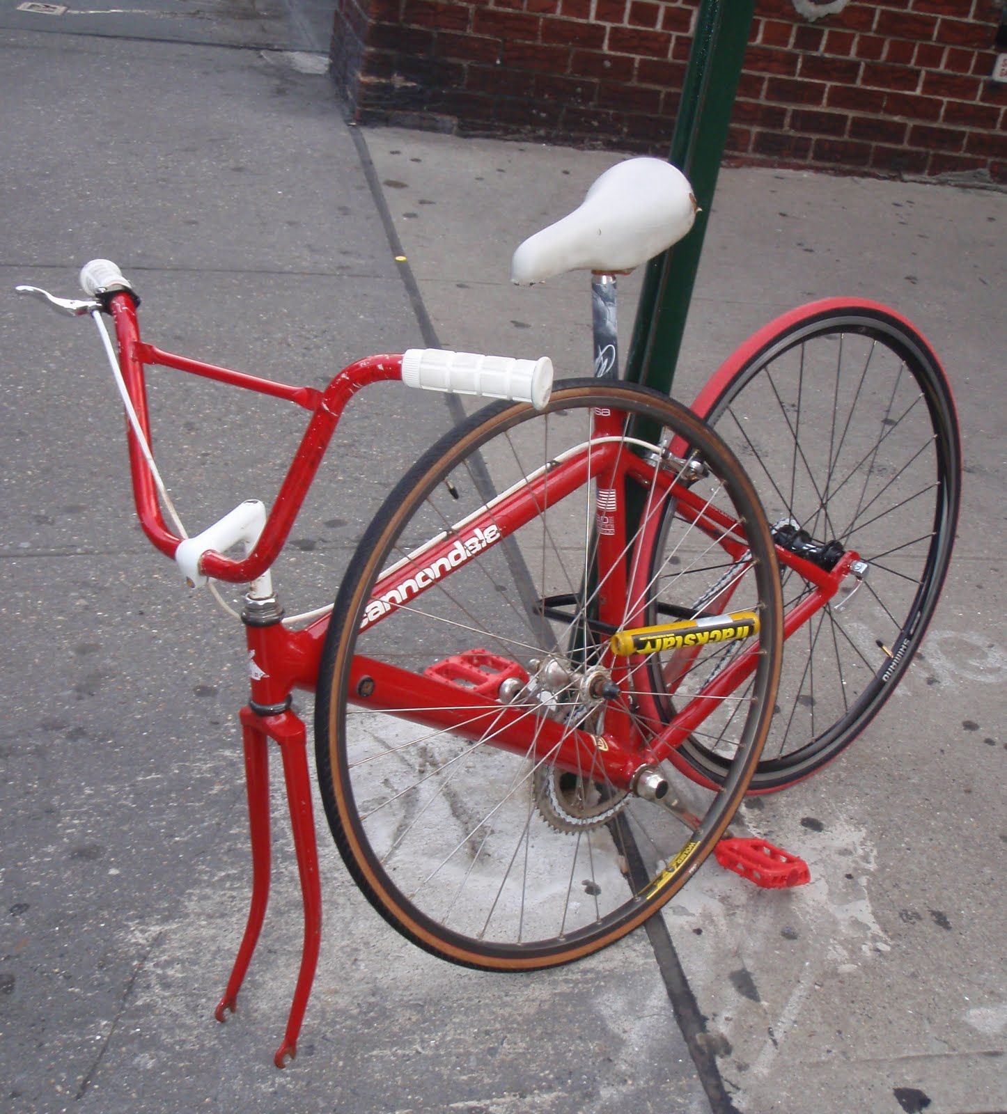 [cannondale.JPG]