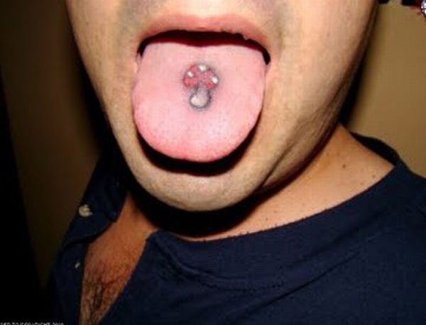 Bilderesultat for tatuajes en la lengua