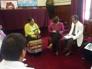 Congresista María Sumire se reunió con los dirigentes de la Federación Médica