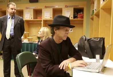 [mccaincampaigndir.jpg]