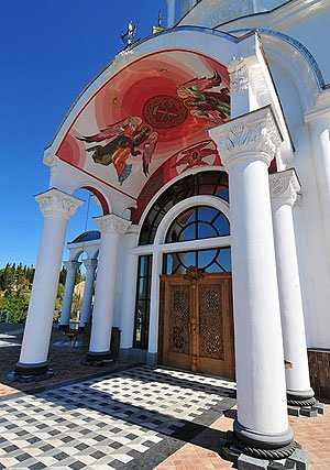 Храм-маяк в Малореченском