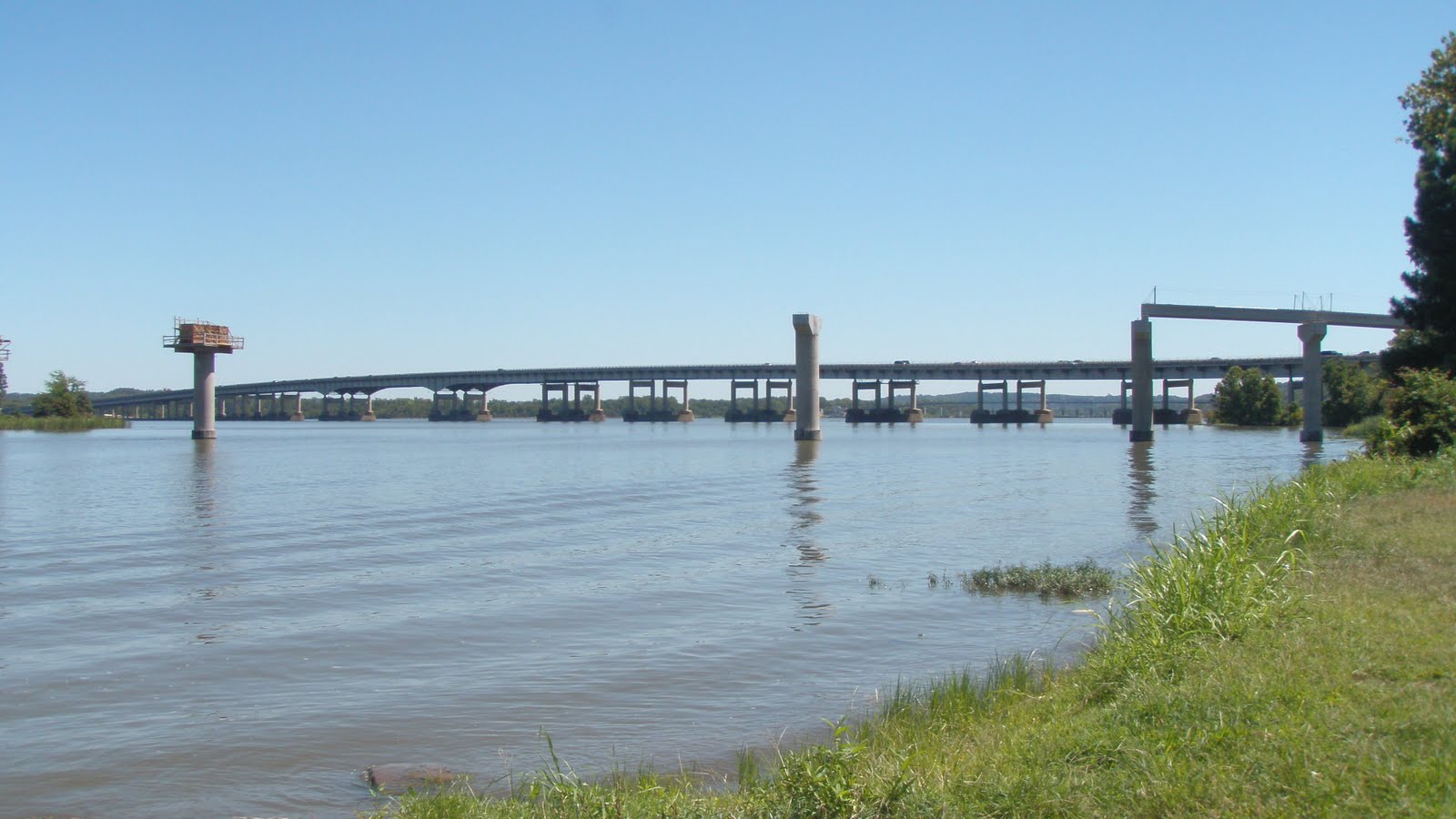JBar Cycling Two Rivers Bridge Progress