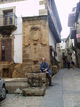 En la fuente de la antigua villa de Albaranes