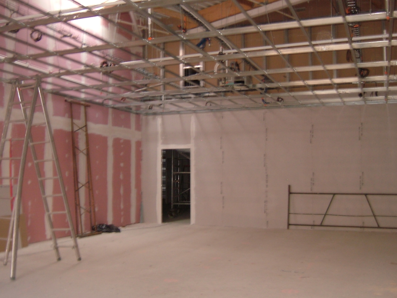 Eram Cap Vert / Bruz Ossature plafond suspendu (BA13)
