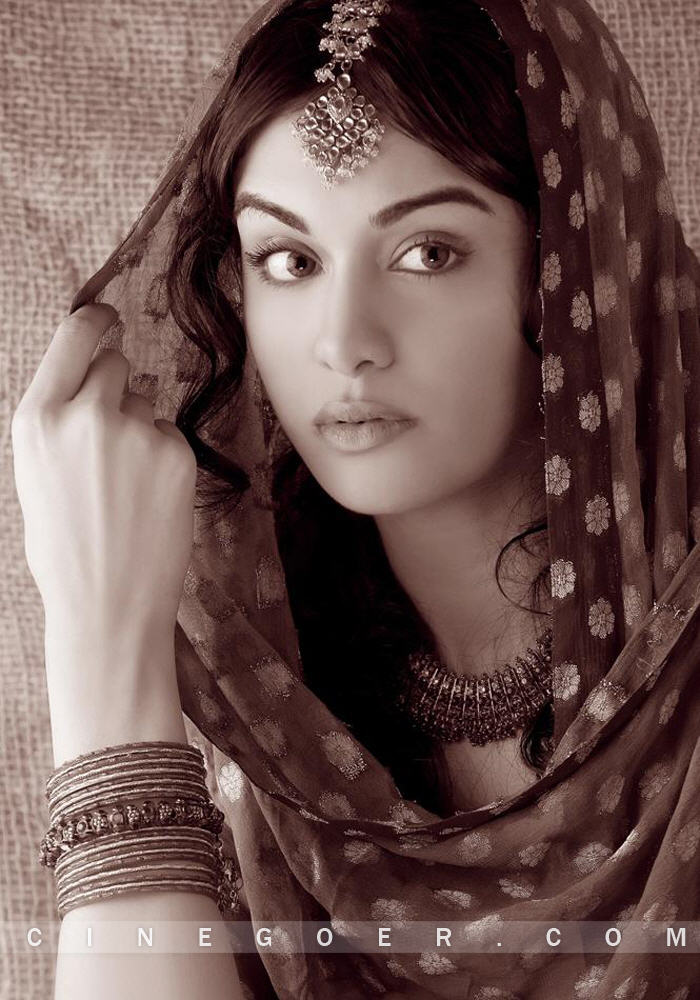 Adah Sharma Actress Photo Gallery