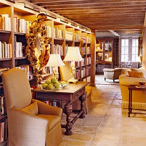 [Remodeling+Center+Books+and+Beams.jpg]