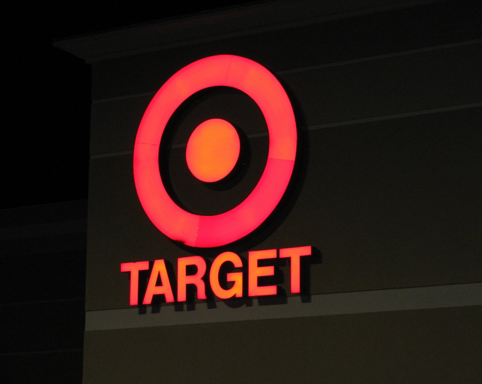 [target.JPG]