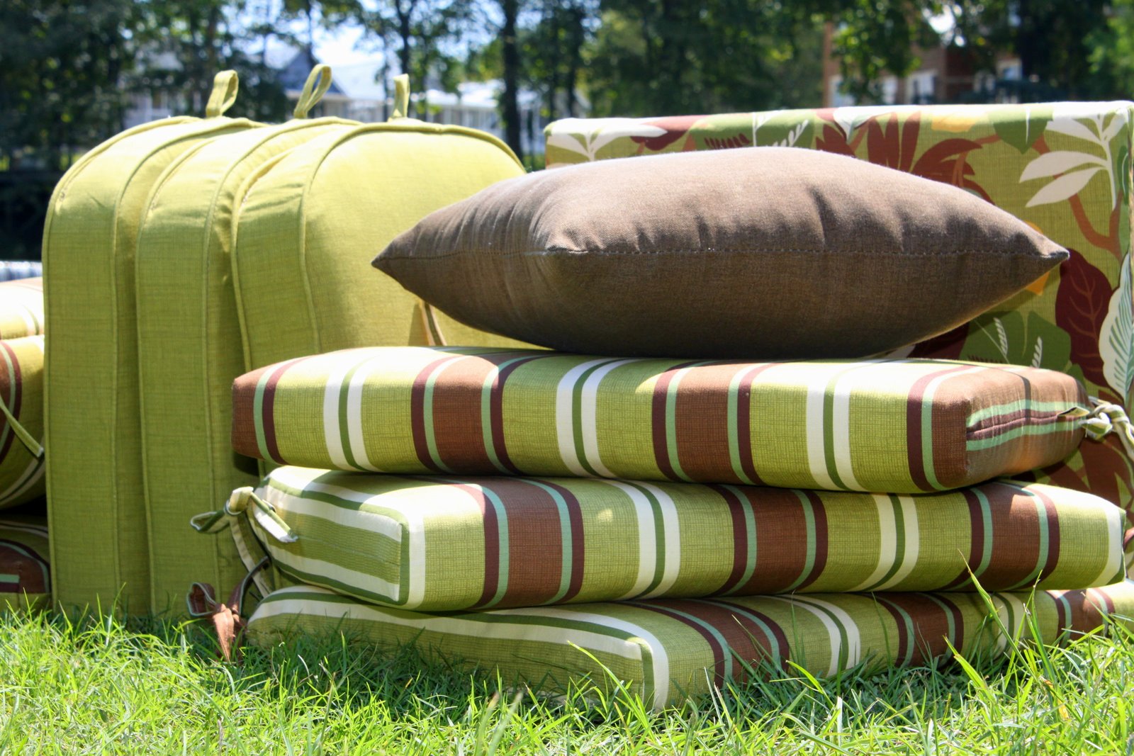 Picture a Day Photo Shoot for Spring 2011 Meijer's Outdoor Cushions