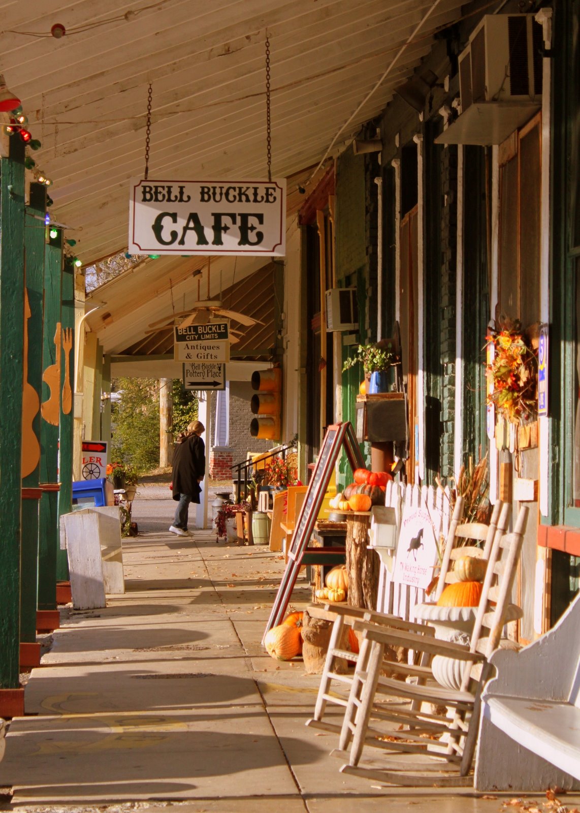 picture-a-day-bell-buckle-cafe