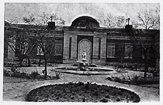 Jardín posterior de la Casita del Príncipe a comienzos del siglo XX