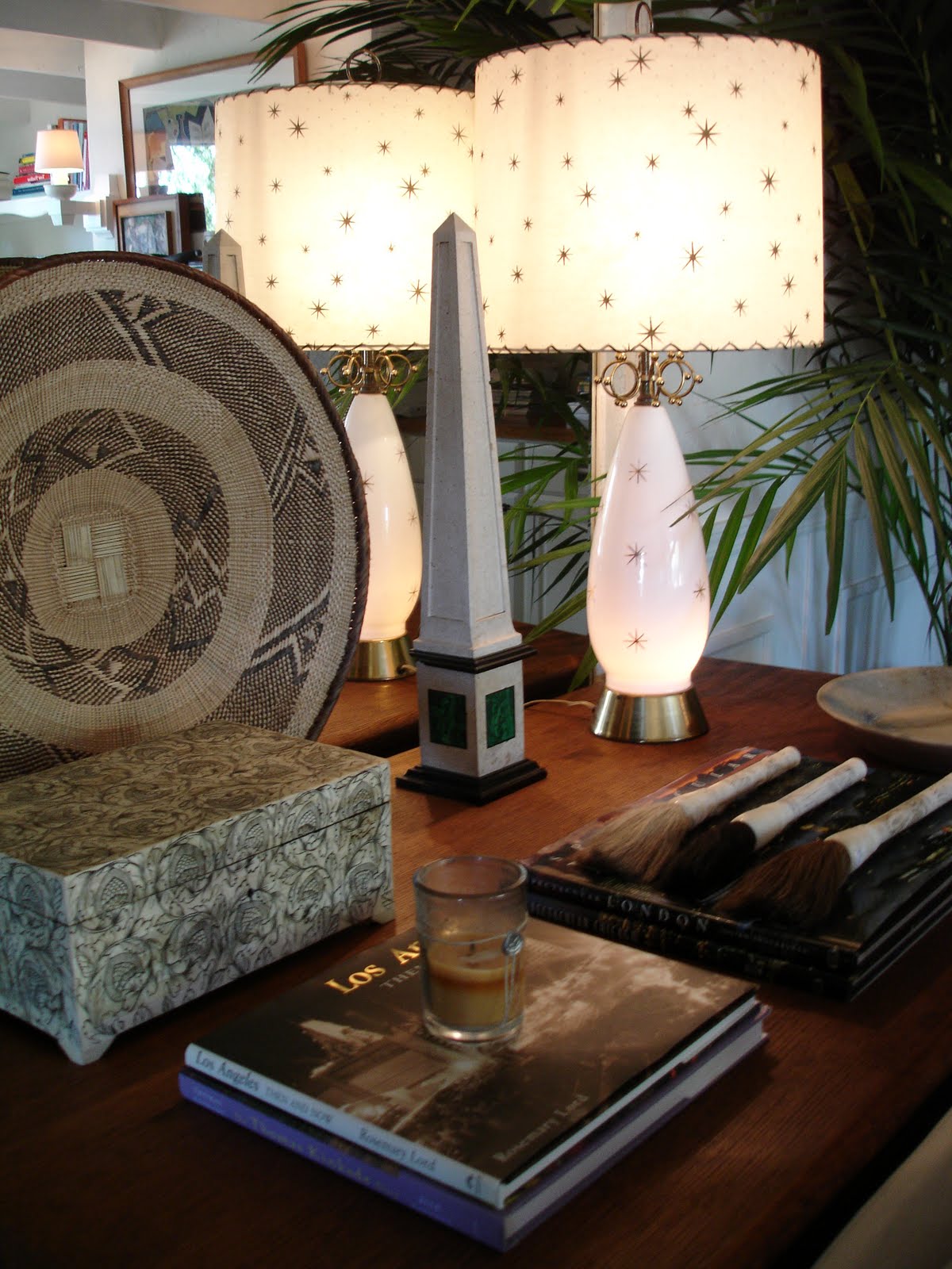 [Hollywood+Hills+TableTop+Detail+02.jpg]