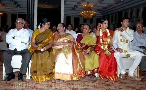 [Soundarya-Rajinikanth-Engagement-Photos-09.jpg]