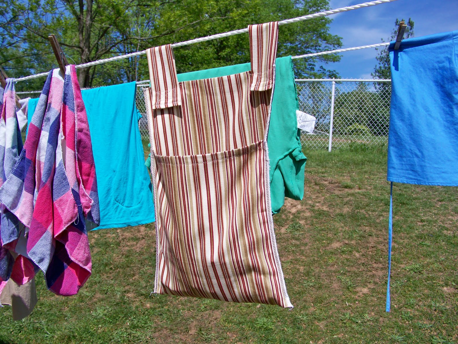 simply-homemade-clothes-pin-bag