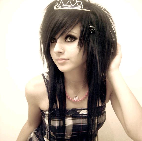cute emo hairstyle. Getting a short emo haircut is easy, if you have straight hair.