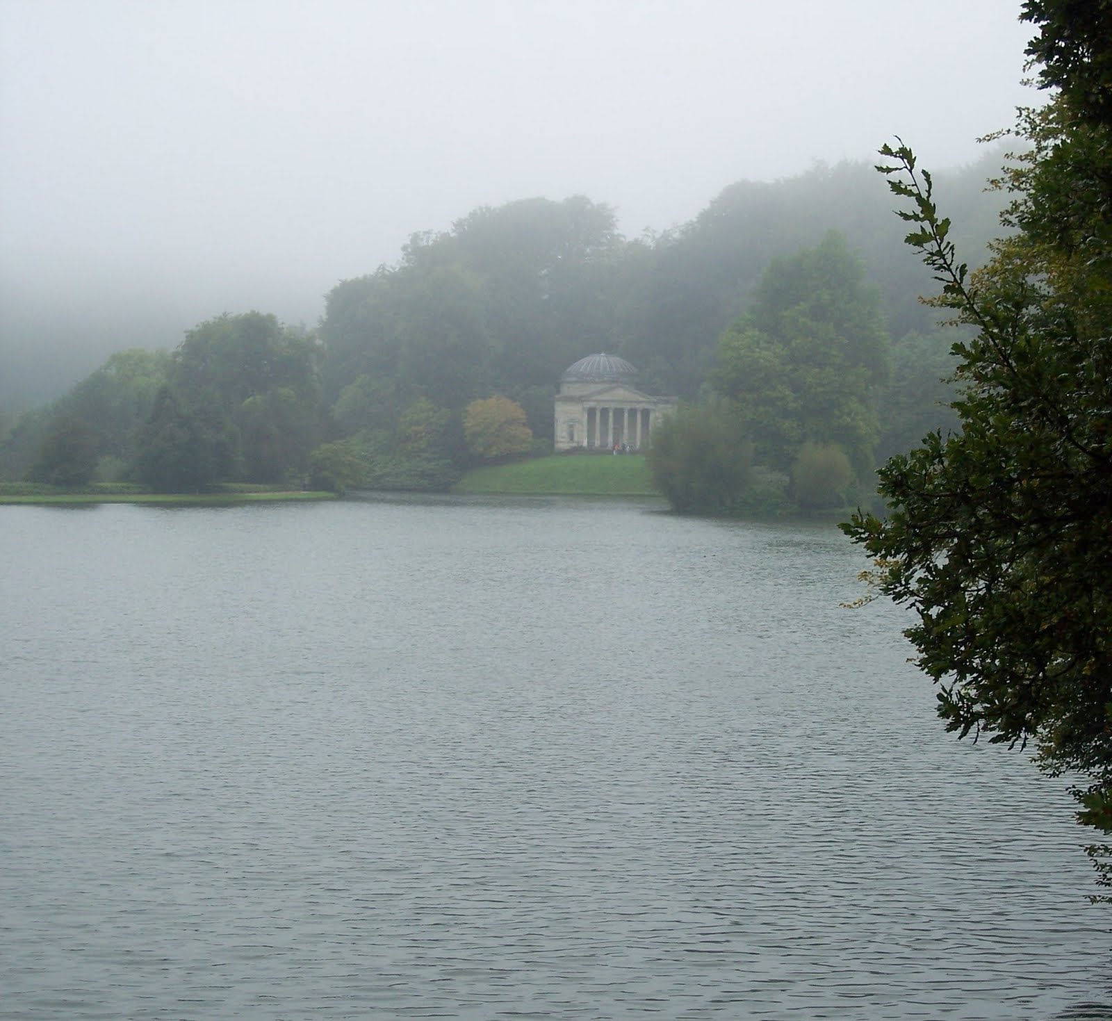 [Aug+-+Stourhead+015a.jpg]