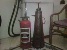 vintage fire extinguishers(Malaya)