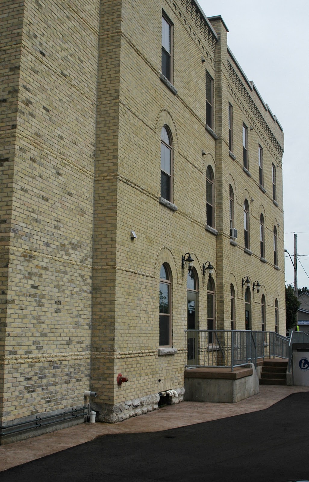 A Daily Victorian The Oxford Hotel Tavistock Ontario