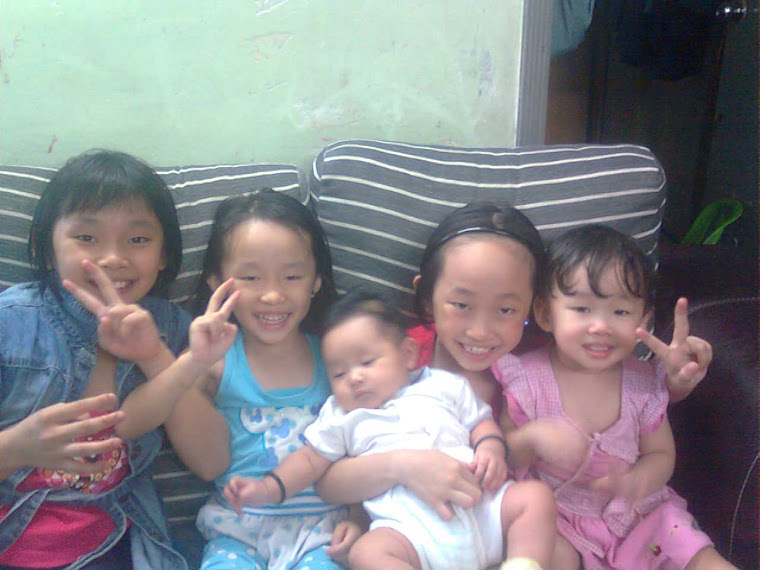 five little  girl