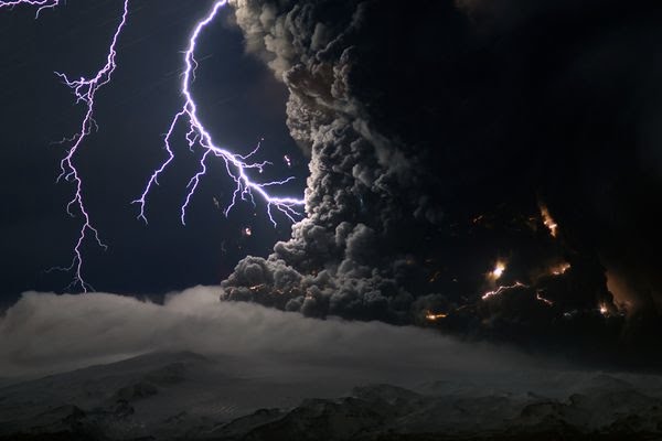 iceland volcano lightning pictures. Volcano Lightning Video: