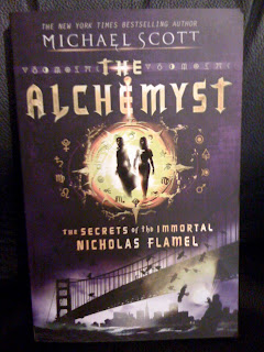 Feeling Fictional: Review: The Alchemyst - Michael Scott