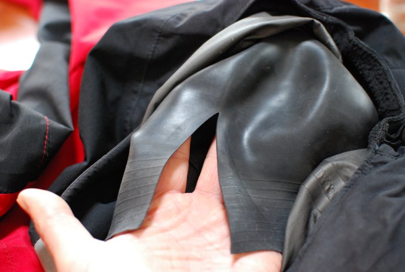 Kajaksport op groot water Drysuit neck seal repair