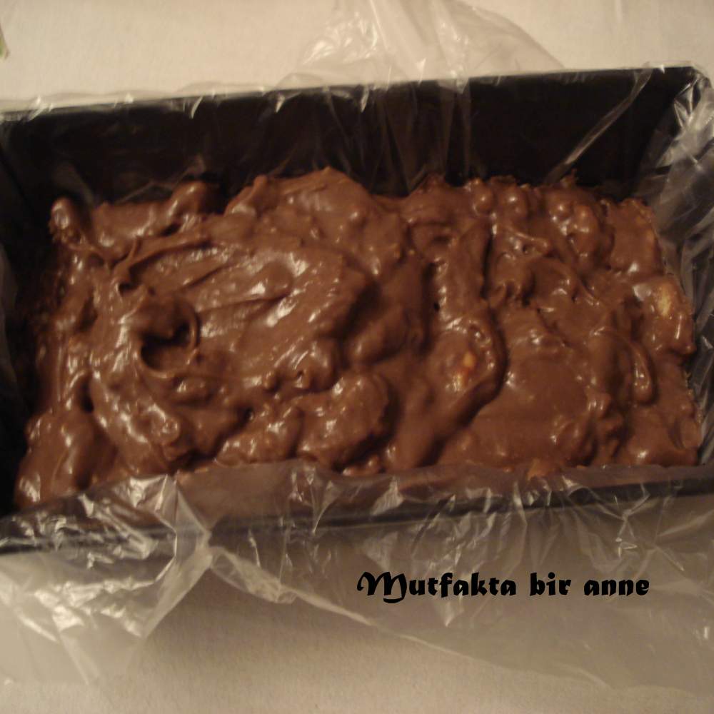 YEMEK MUCİZELERİ PARÇA KEKLİ PASTA