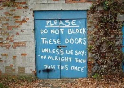 funny signs garage door dont block