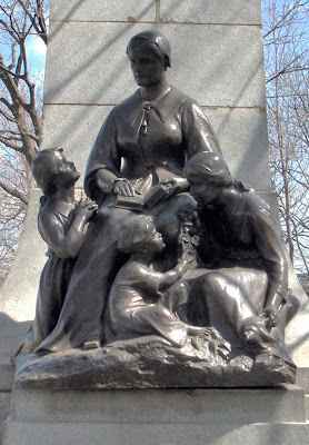 Monuments de Québec: Louis Hébert, Marie Rollet, Guillaume Couillard