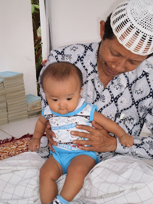Farzan Esfandiar with KH Afif Thoha Sumbergayam Pamekasan Madura