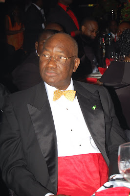 Mike Okhai Akhigbe dead