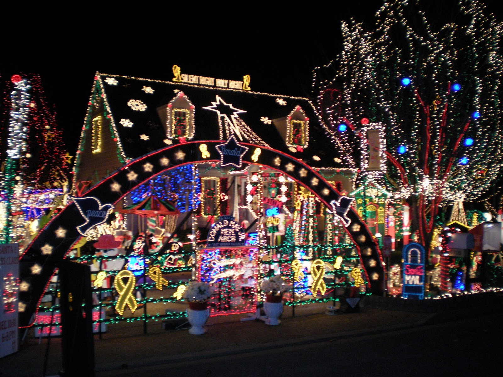 Mikey Fuller | Interiors: Crazy Christmas Lights