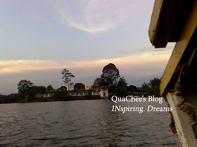 kuching river cruise astana