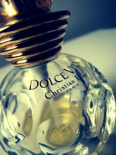 miss chew: Need a new Perfume? Read this First!