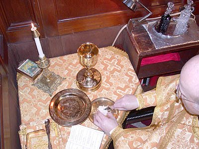 Preparacion Sagrados Dones Santo Altar de la Protesis
