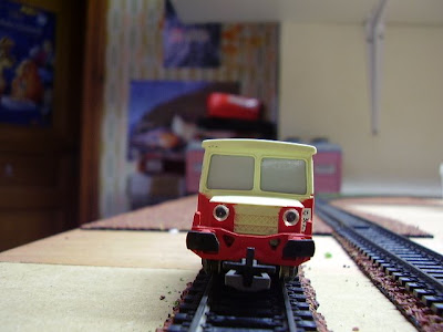 JOUEF HO DRAISINE DU 65 . CUSTOM.WAGON AVEC OUVRIERS