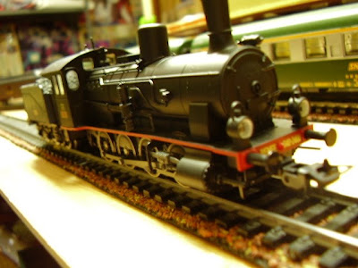 La locomotive a vapeur 040 B 305 de la SNCF miniature de Piko au H0 HO