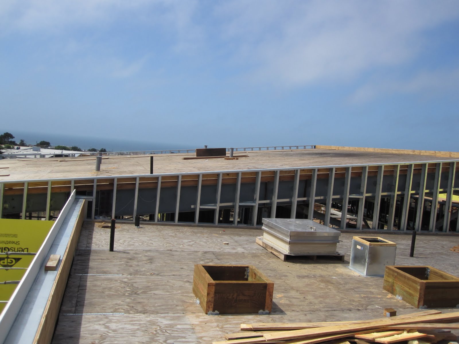 Ortega Branch Library: Up On The Roof!