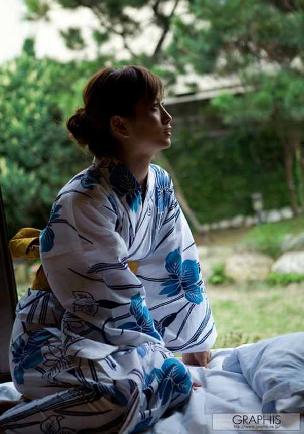 [kimono+girl+5.jpg]