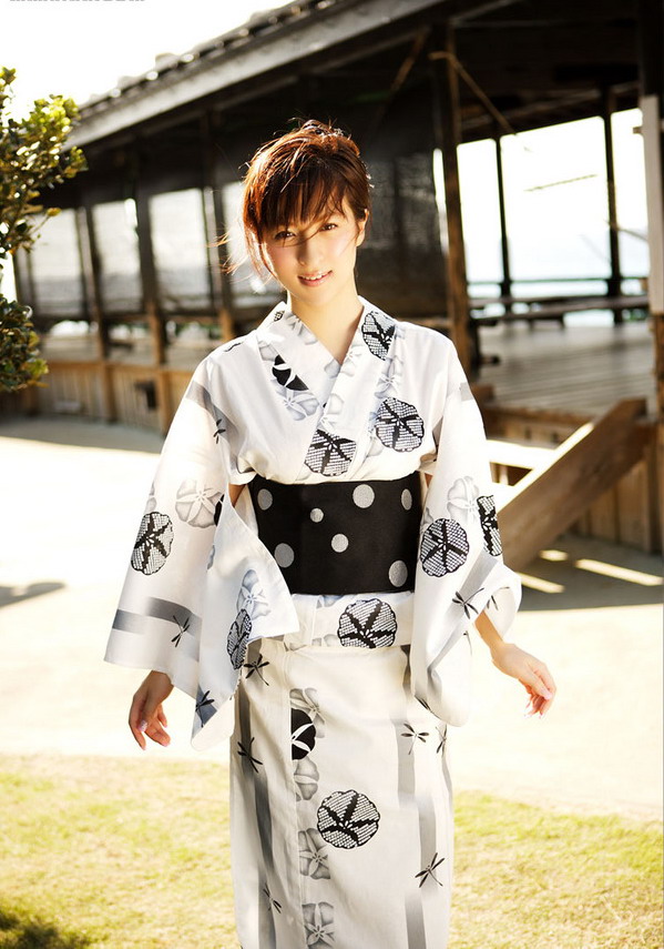 [kimono+girl+9.jpg]