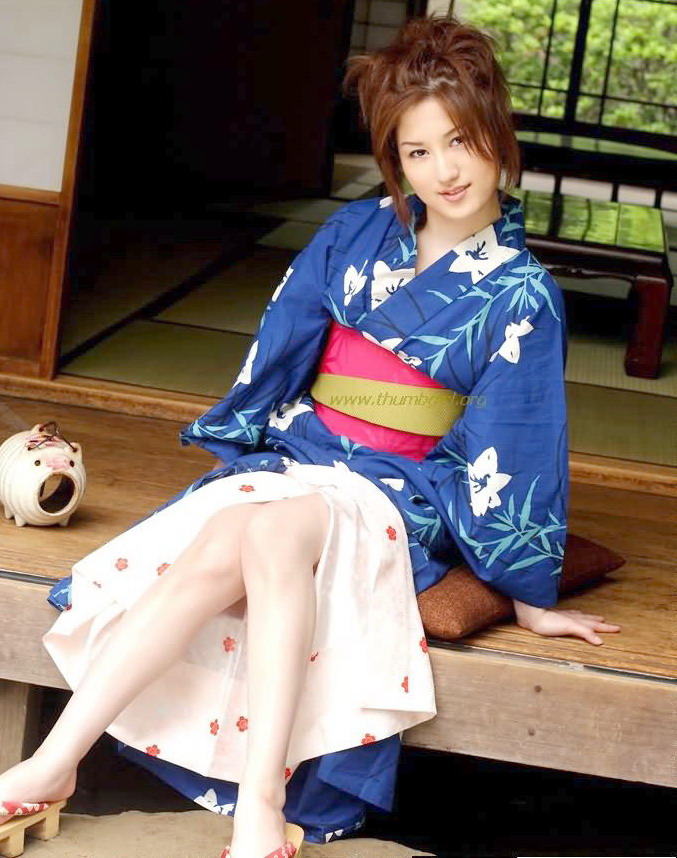 [kimono+girl+7.jpg]