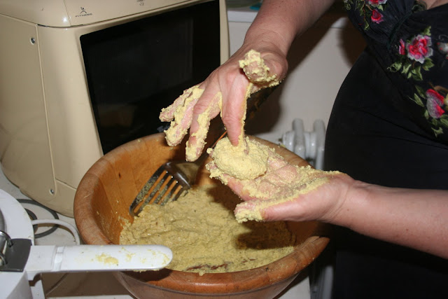 Making vadai, the spicy doughnut.
