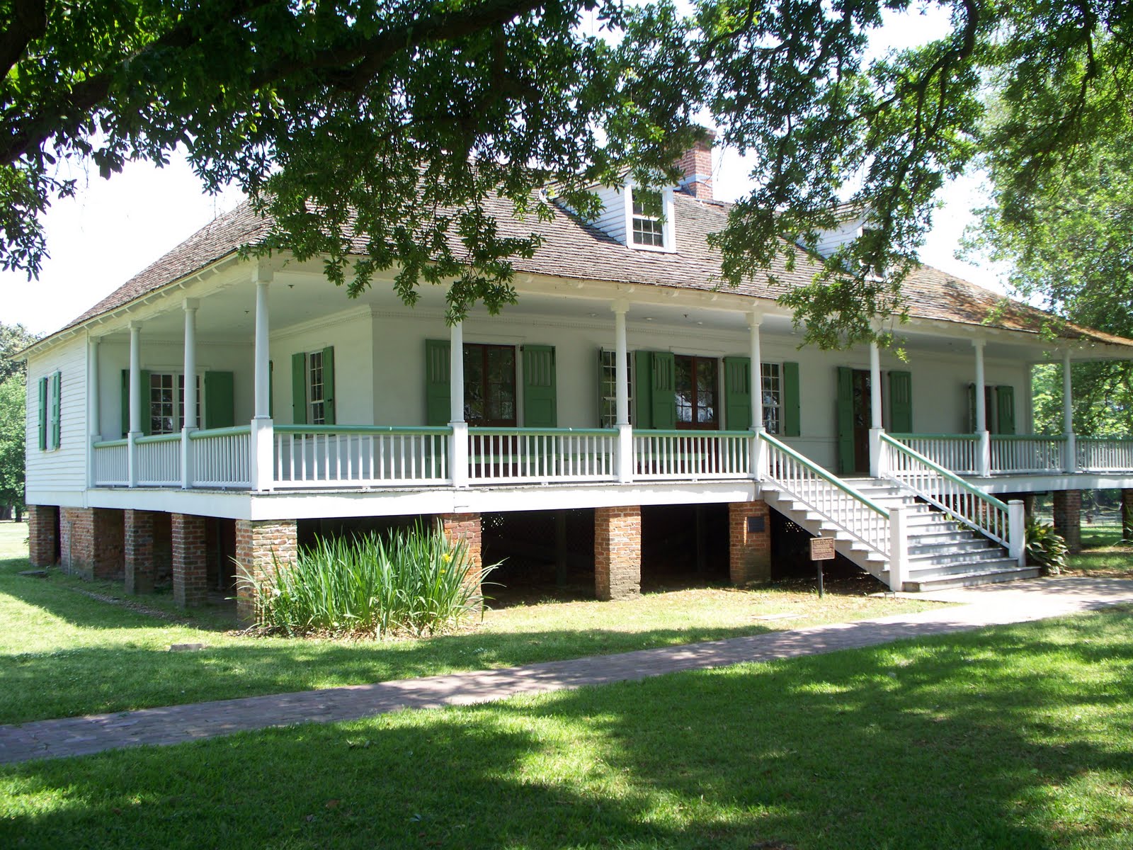 HISTORICAL BATON ROUGE Magnolia Mound Plantation