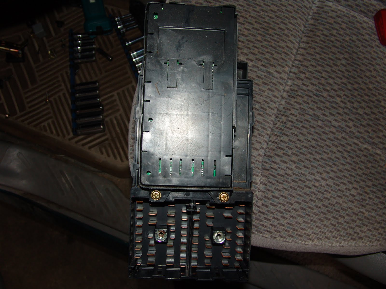 Replacing gem module on 99 f150 - Fixya