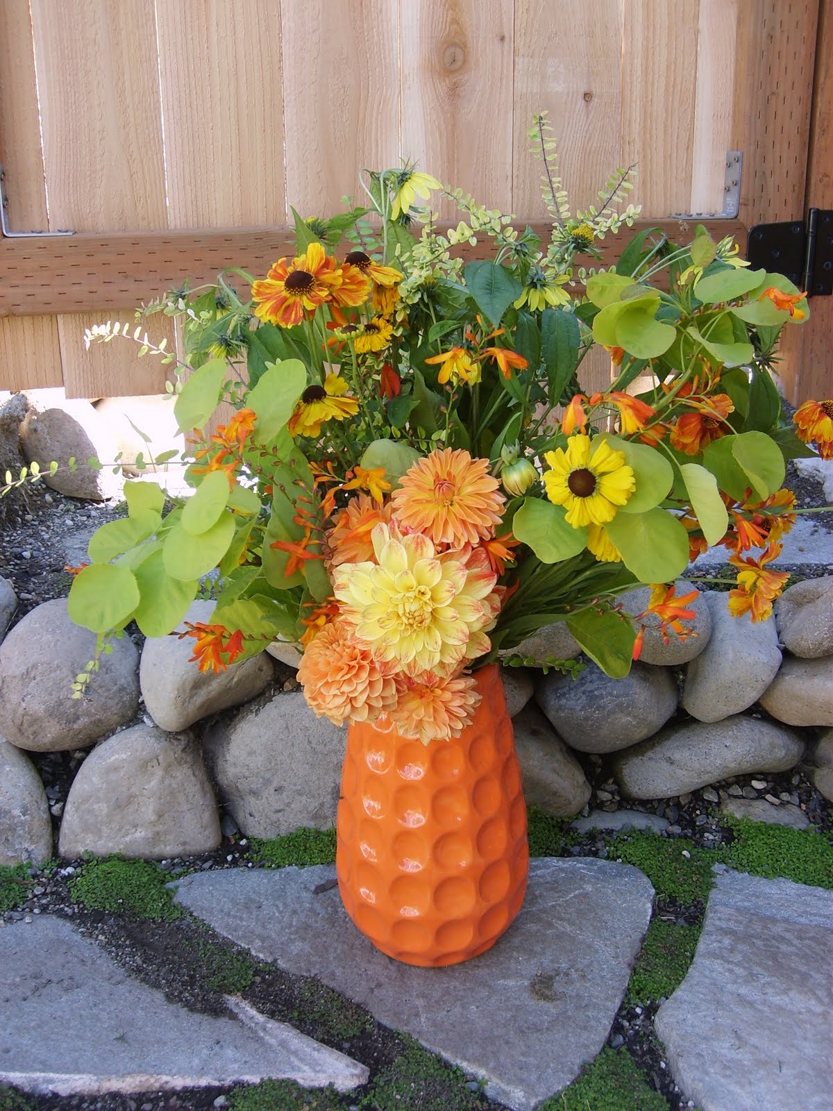 Over the Top Floral Arrangements for Wedding