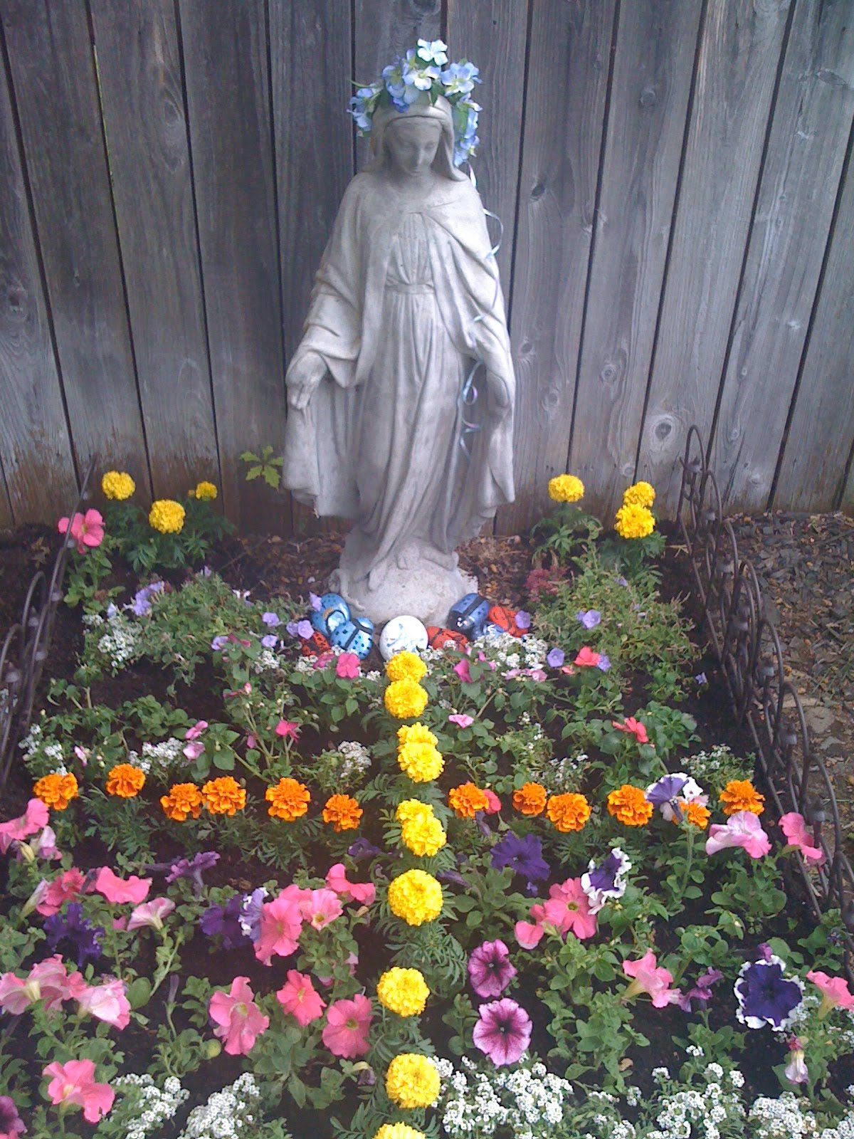 Family At The Foot Of The Cross Mother's Day Mary Garden