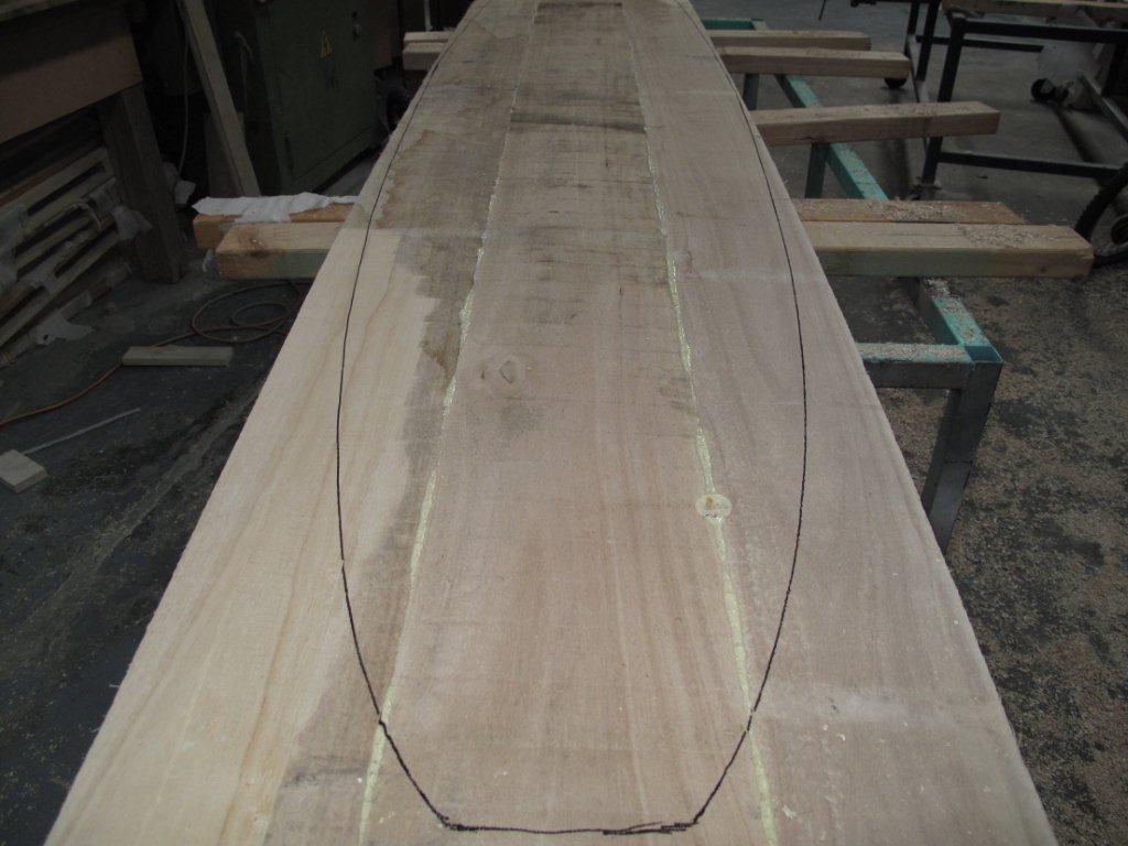 Wooden Surfboards The solid Paulownia test...