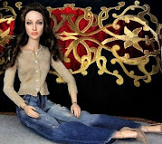 Angelina Jolie Sold on Ebay