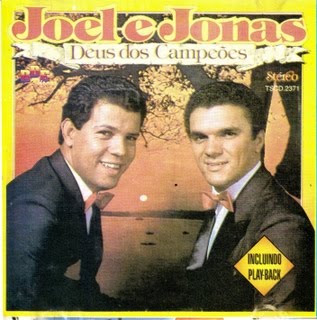 Capa de Deus dos Campeões