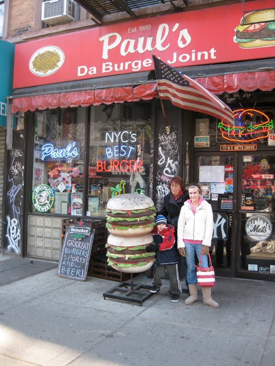 the Ken Bausert Chronicles Paul's "Da Burger Joint"