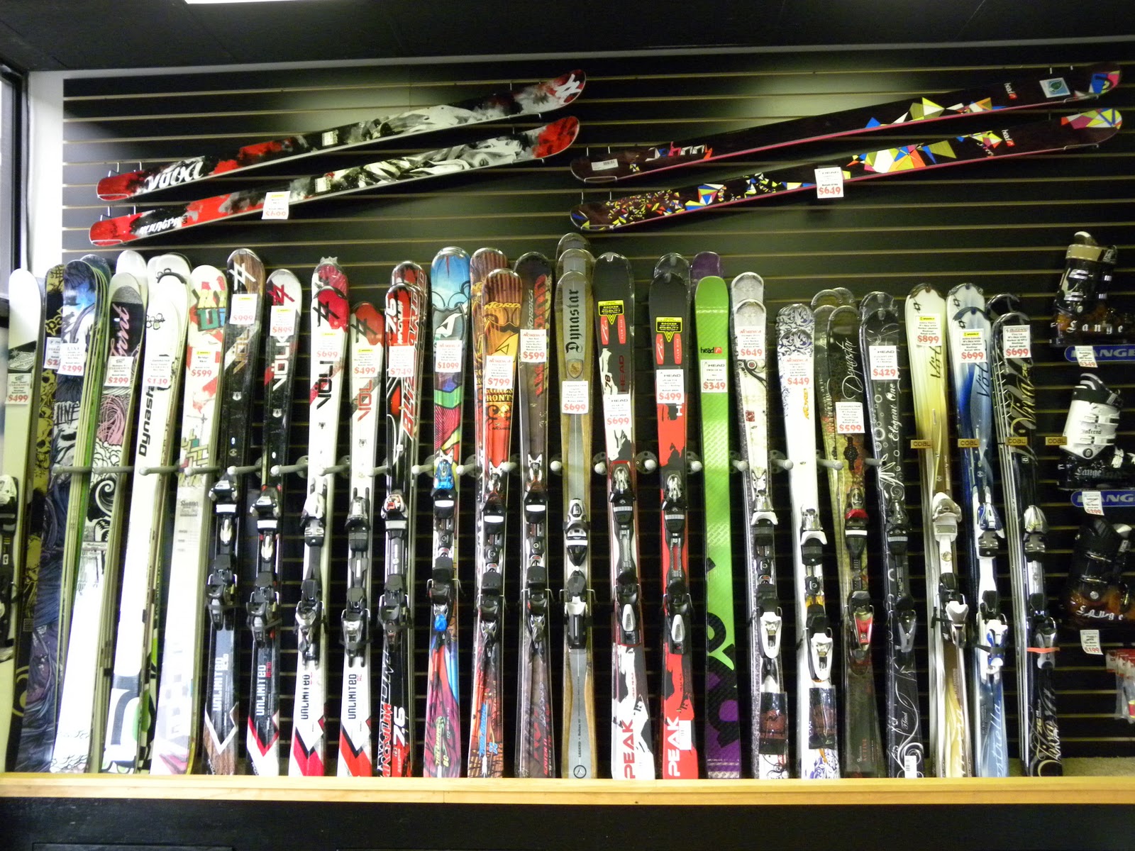 The Ski Corner Knoxville THE SKI CORNER IS FILLING UP!